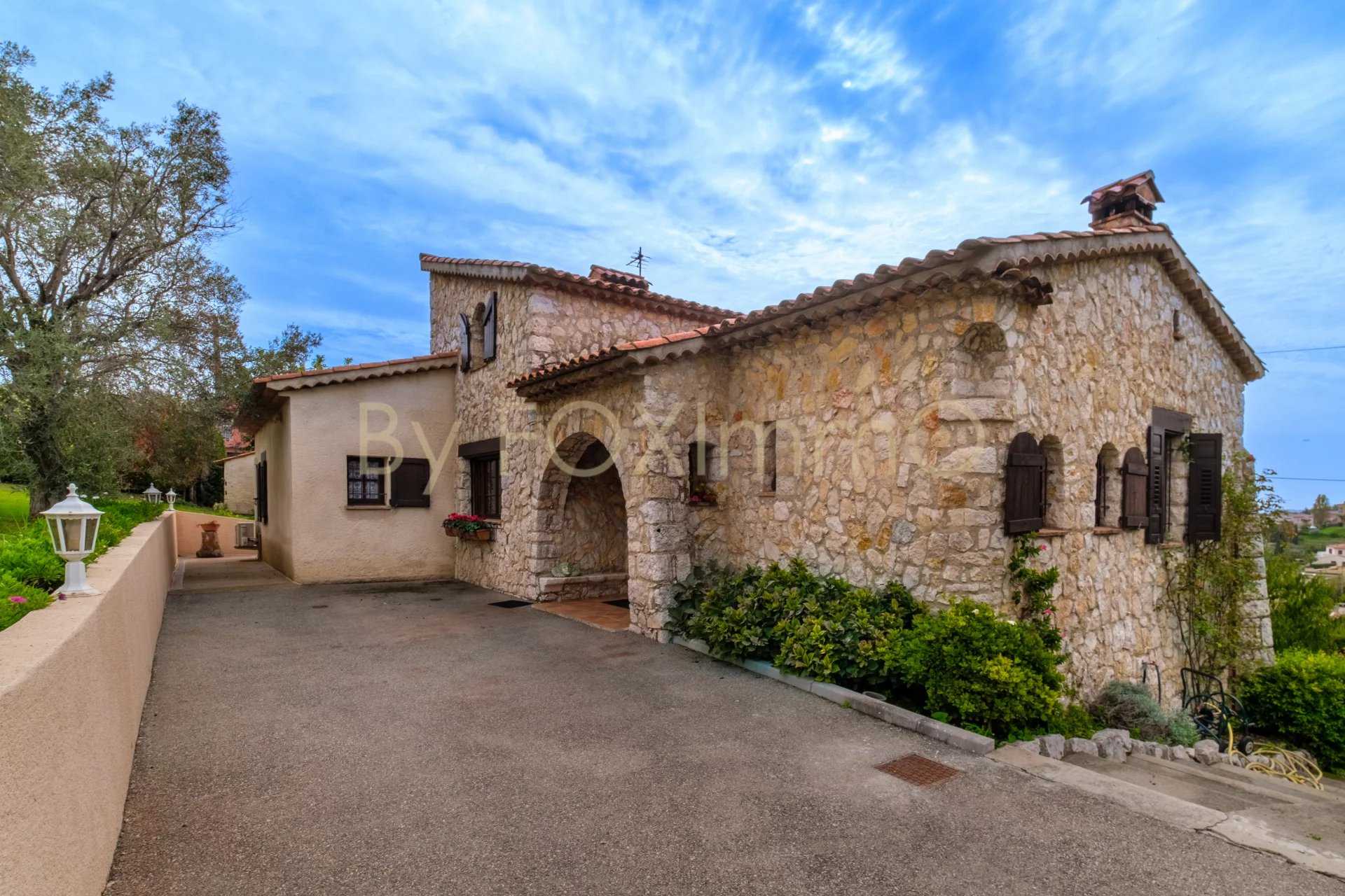 rumah dalam Villeneuve-Loubet, Provence-Alpes-Côte d'Azur 11814960
