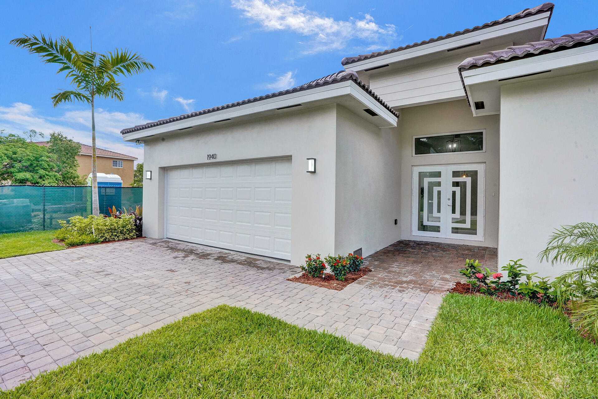 House in Pompano Beach, Florida 11816007