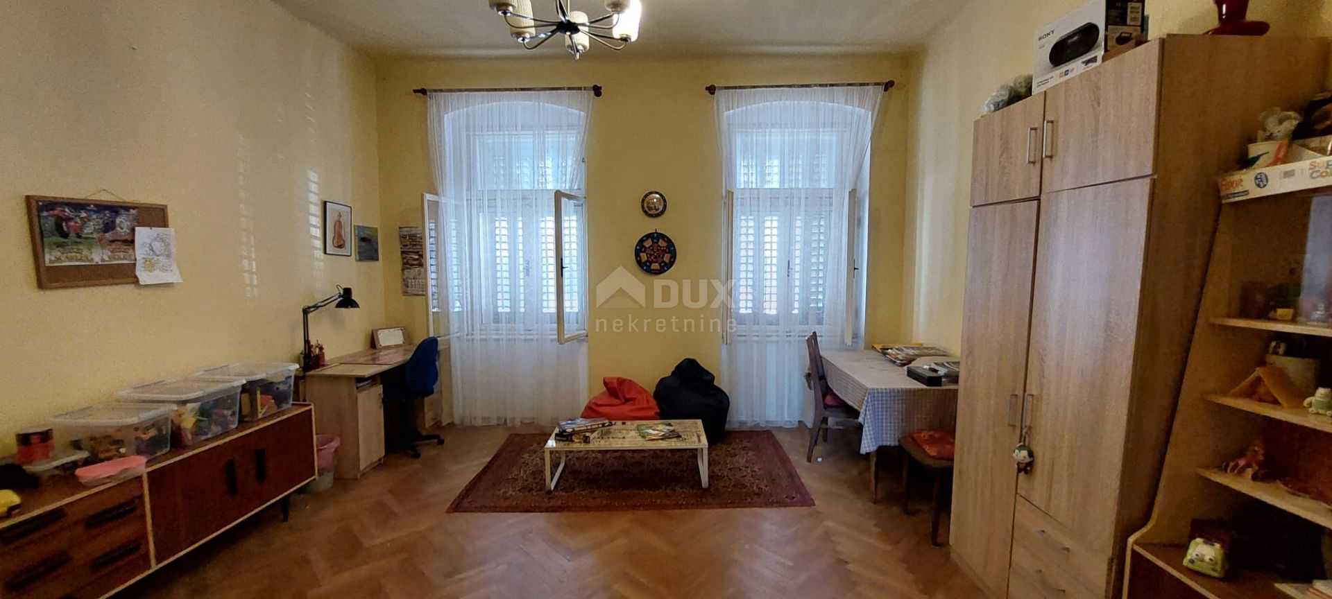 Condominium dans Zminj, Istarska Zupanija 11816129