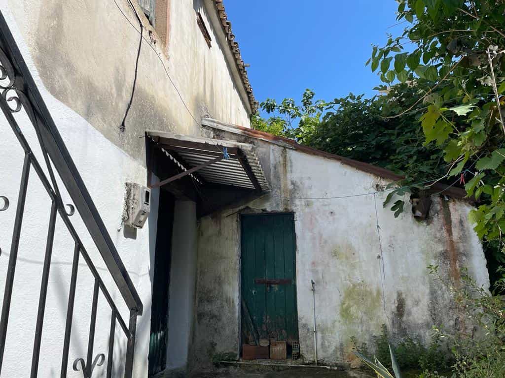 房子 在 斯塔夫羅斯, 艾奧尼亞尼西亞 11816186
