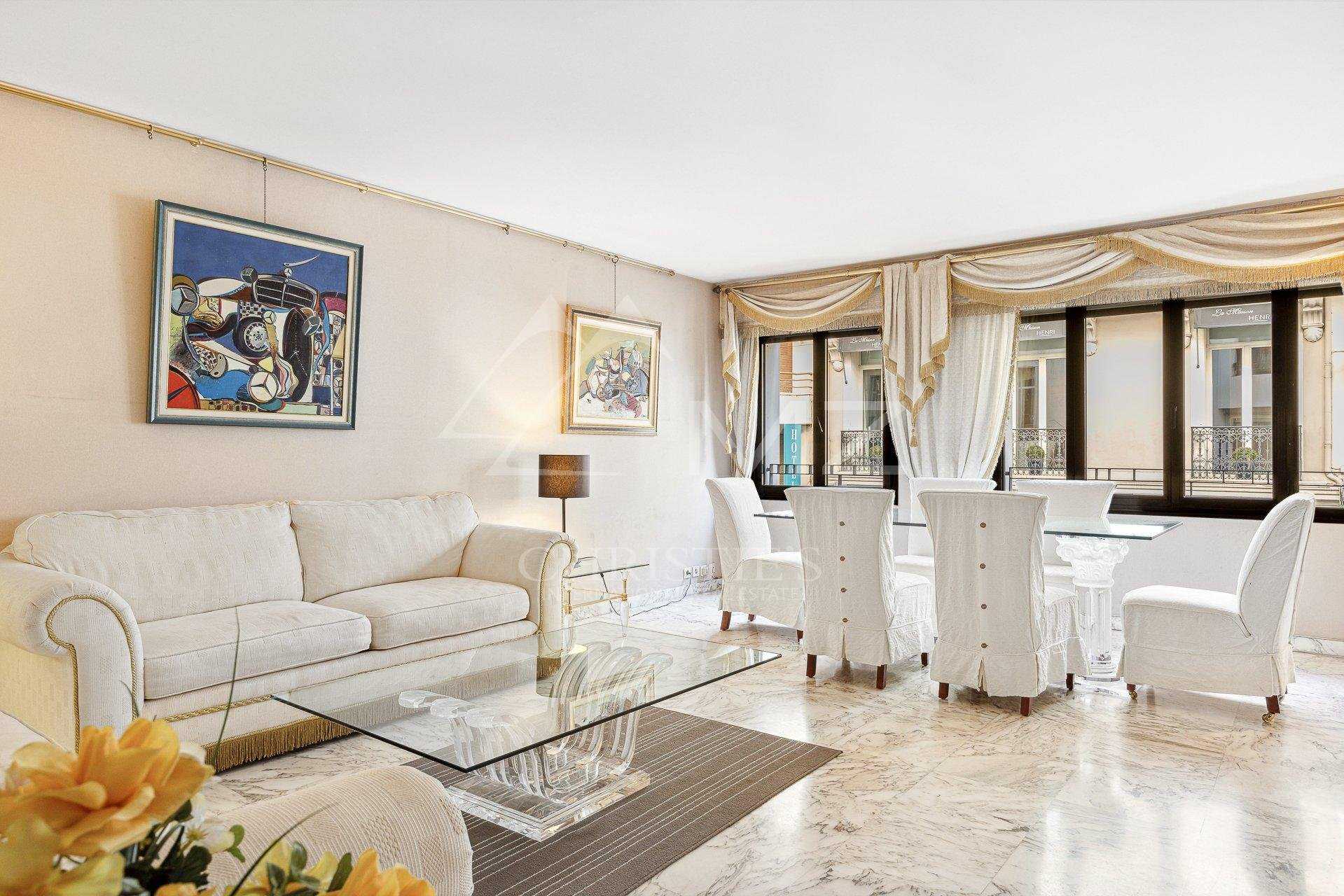 Condominium in Cannes, Provence-Alpes-Cote d'Azur 11816337