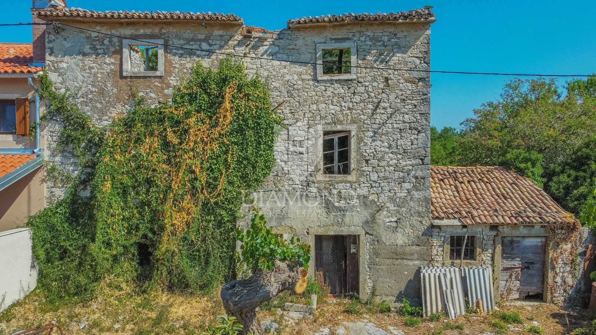 rumah dalam Buje, Istarska Zupanija 11816628