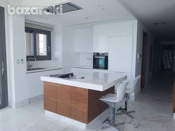 Condominium in Mouttagiaka, Limassol 11816910
