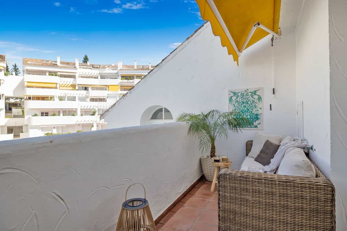 Condominium in Marbella, Andalucía 11817538