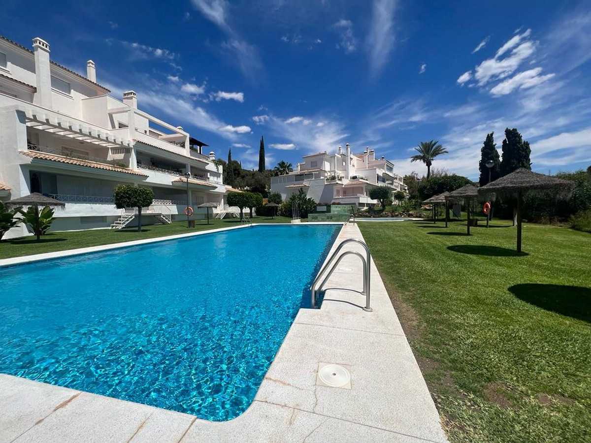 Condominium in Ojen, Andalusia 11817590