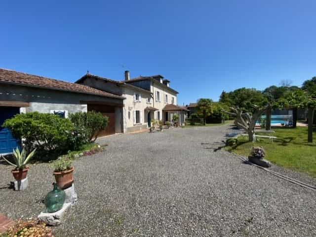 House in Martres-de-Riviere, Occitanie 11817738