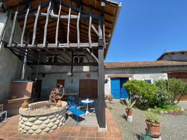 मकान में Martres-de-Rivière, Occitanie 11817738