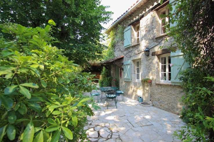 rumah dalam Tourrettes, Provence-Alpes-Côte d'Azur 11819581