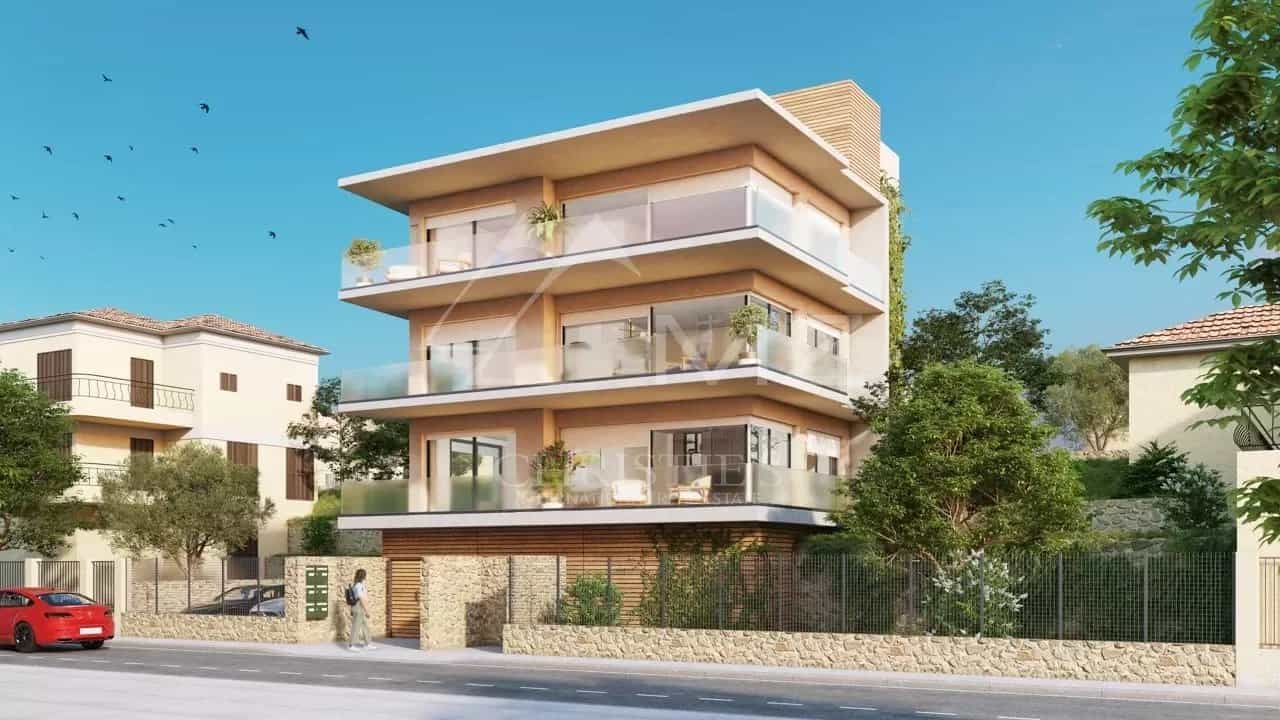 Condominium in Kap Maarten, Provence-Alpes-Côte d'Azur 11820584