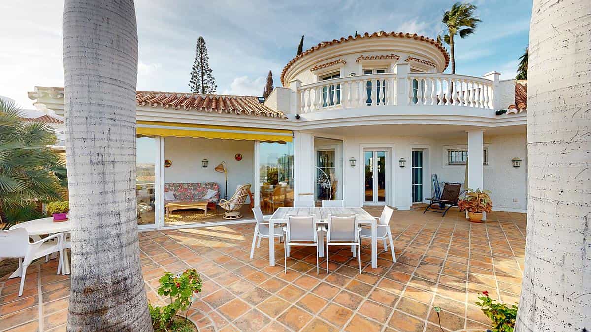 House in Almayate Bajo, Andalusia 11821305