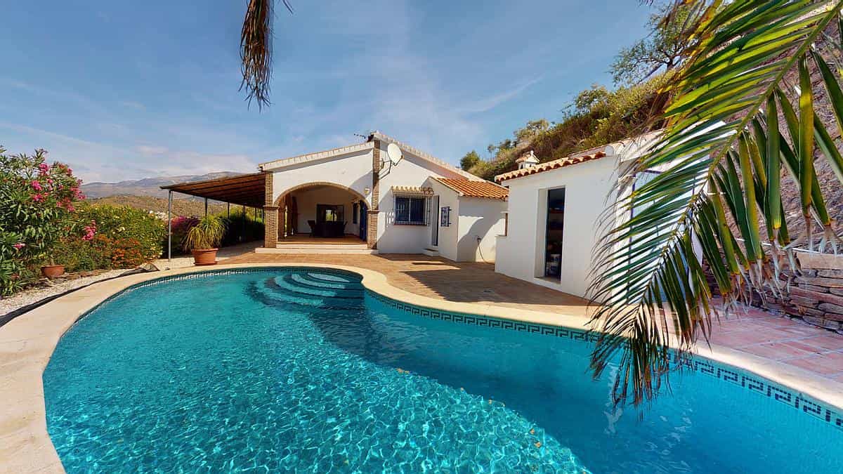 Casa nel Sayalonga, Andalusia 11821368