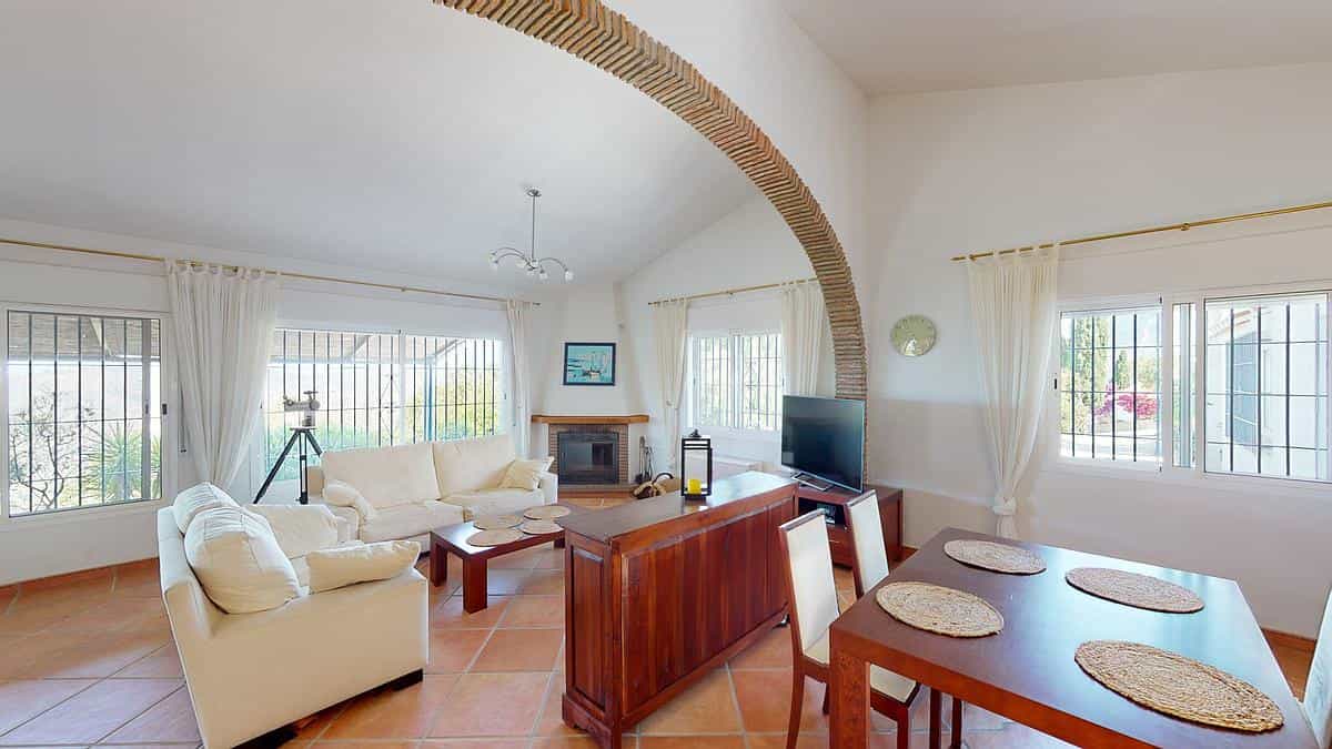 Huis in Sayalonga, Andalucía 11821368