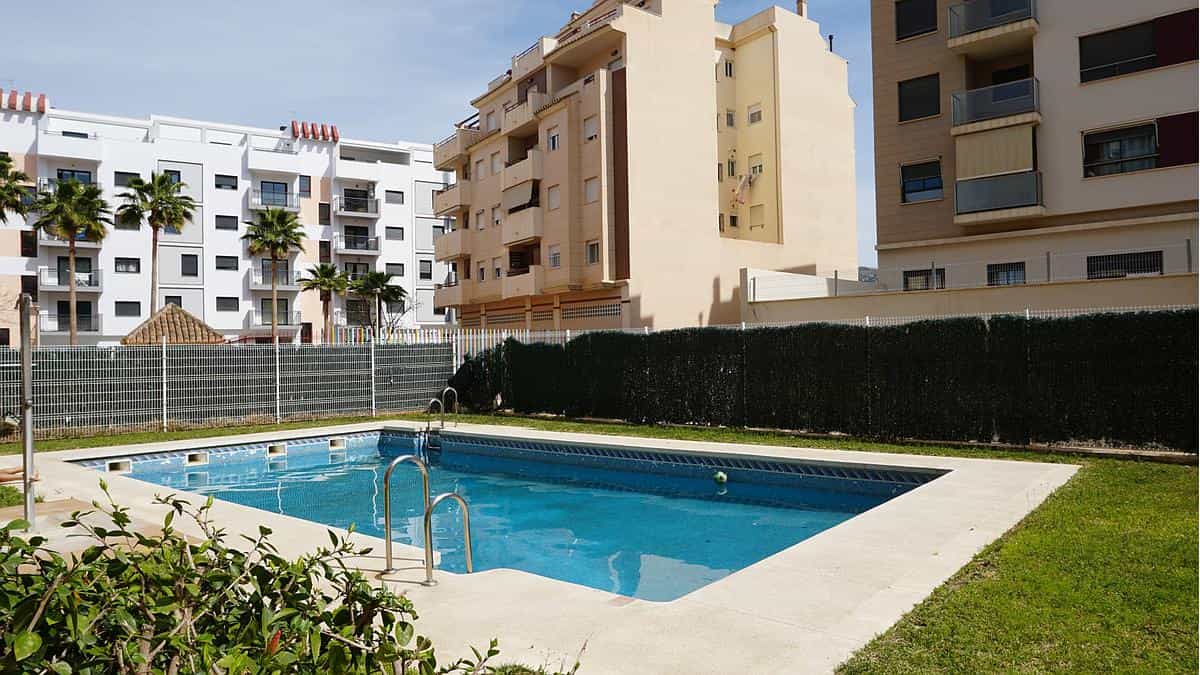 Condominium in Vélez-Málaga, Andalucía 11821396