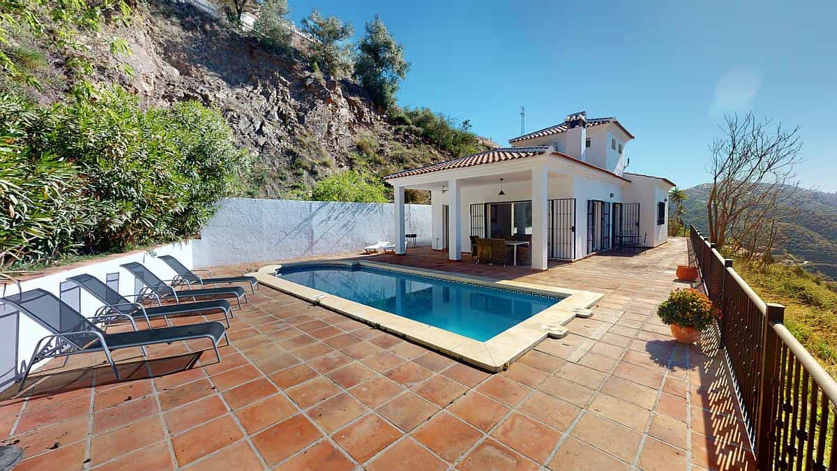 House in Arenas, Andalusia 11821430