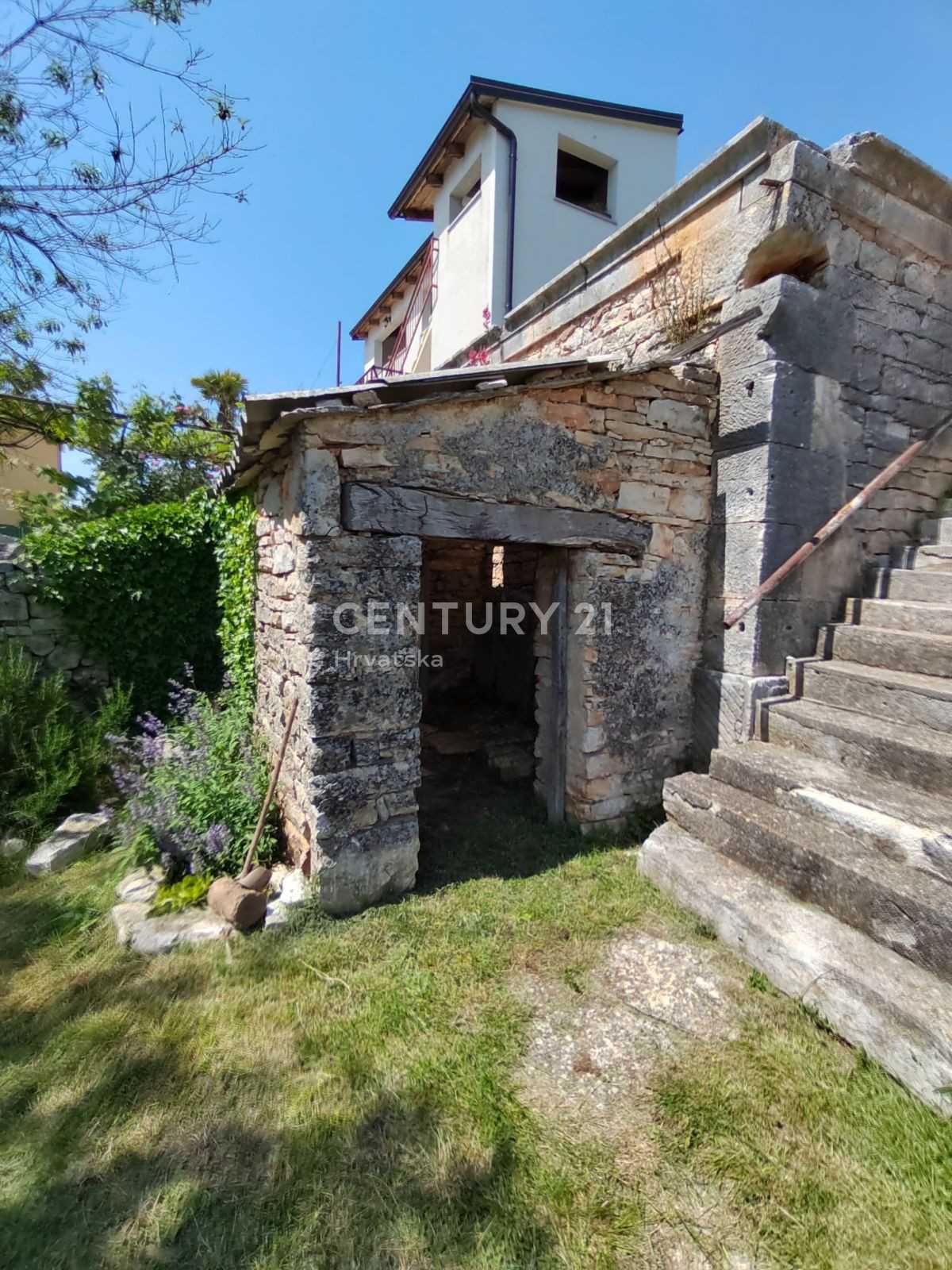 House in Tinjan, Istria County 11821840