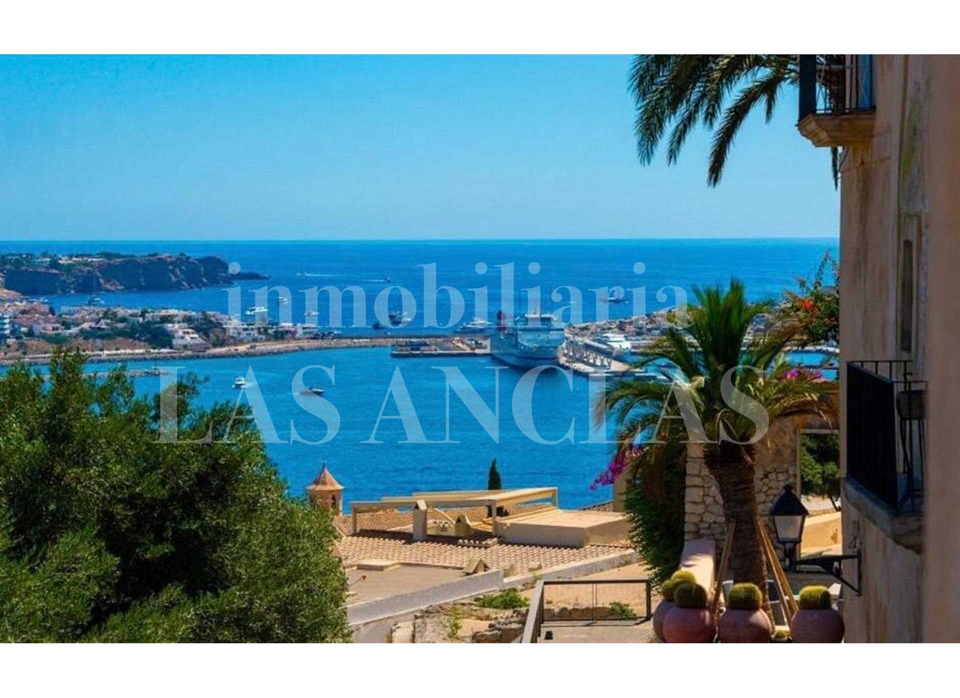 Condominium in Ibiza, Balearic Islands 11821846