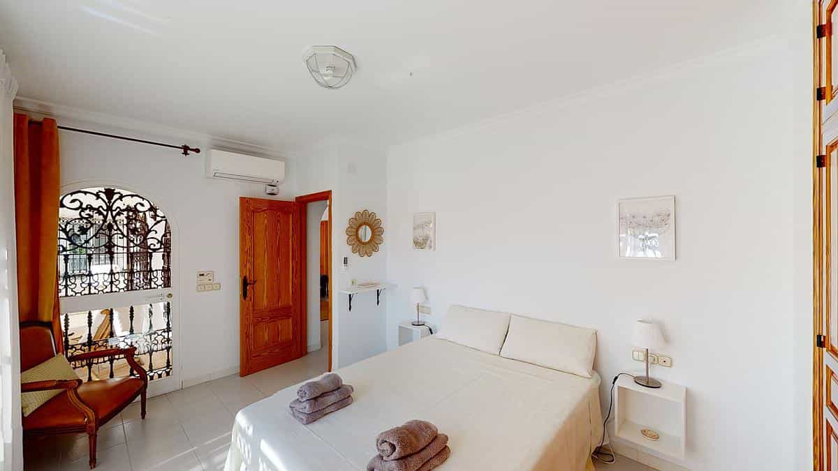 Huis in Benajarafe, Andalucía 11822606