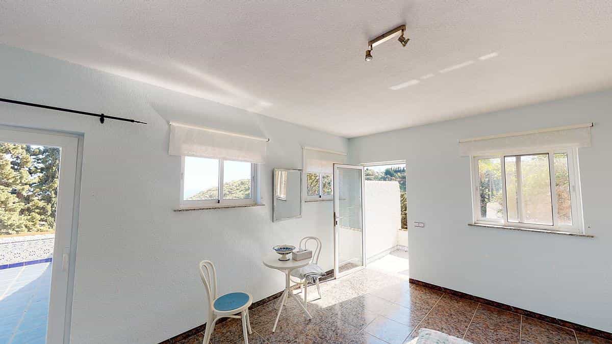 Будинок в Algarrobo, Andalucía 11822625