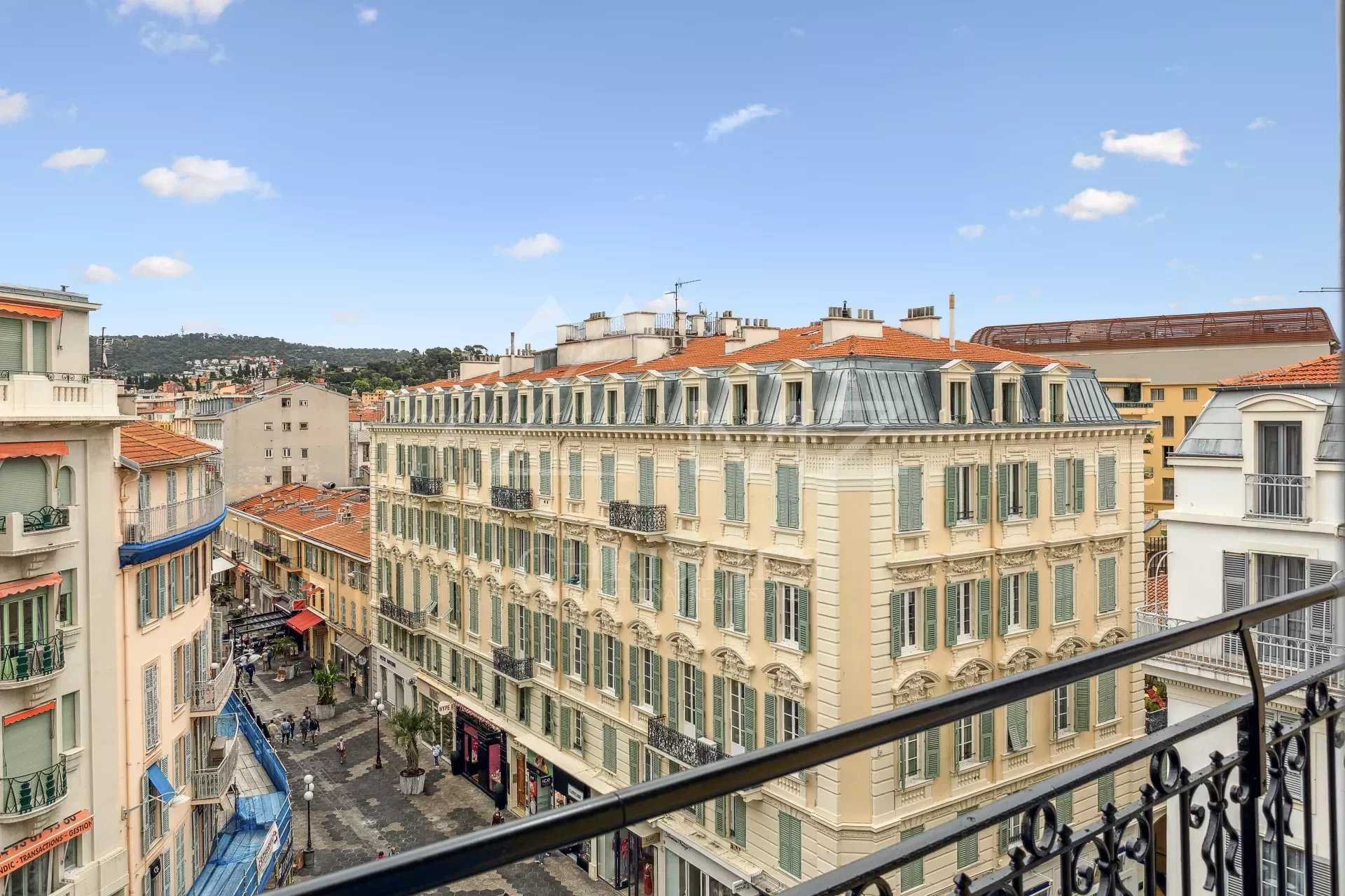 Eigentumswohnung im Hübsch, Provence-Alpes-Côte d'Azur 11822677
