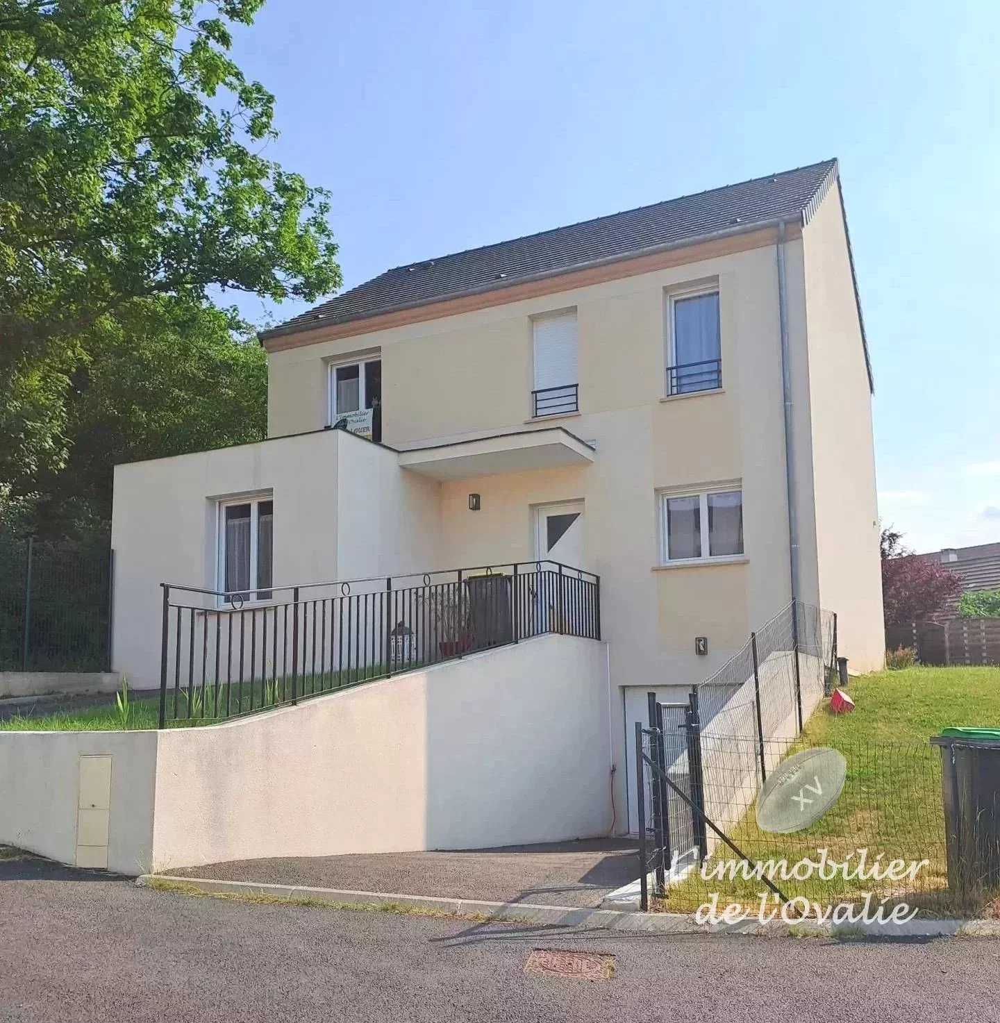 House in Breuillet, Ile-de-France 11822679