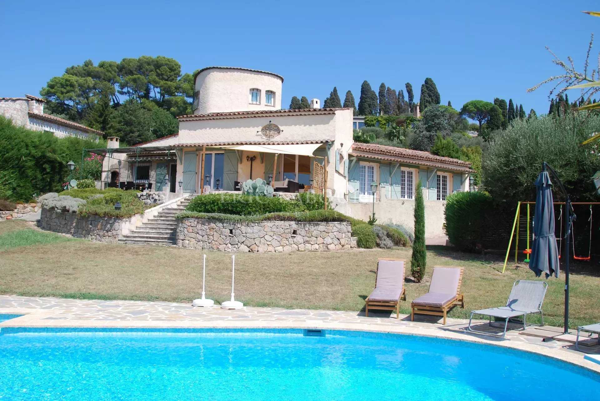 rumah dalam Mougins, Provence-Alpes-Côte d'Azur 11822720