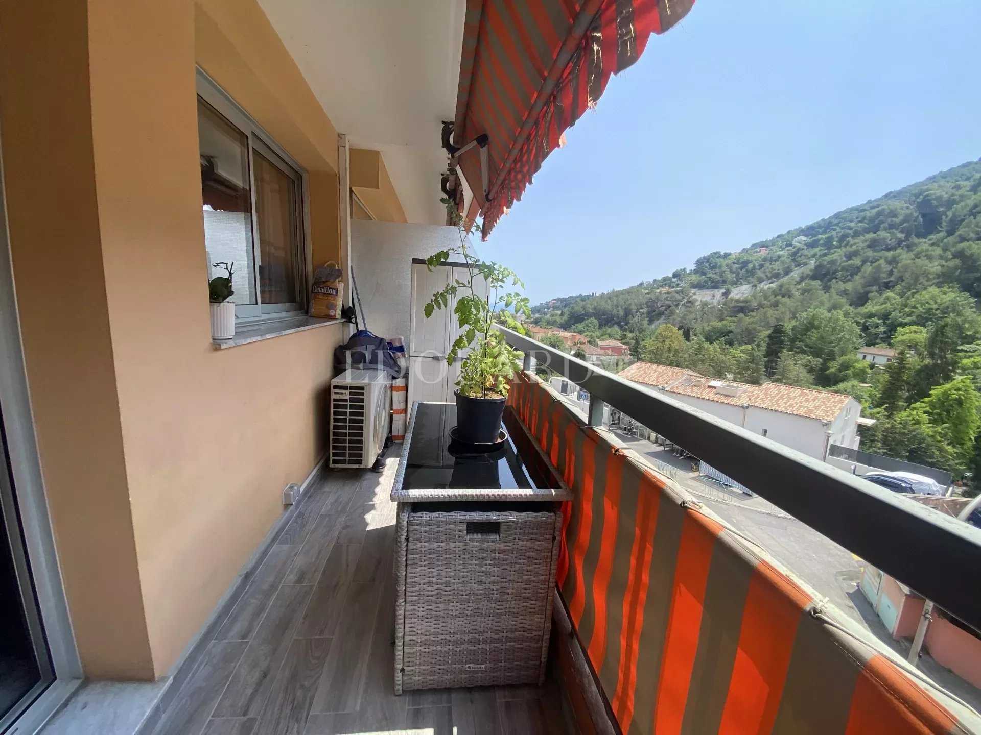 Condominium in Sainte-Agnes, Provence-Alpes-Cote d'Azur 11822750