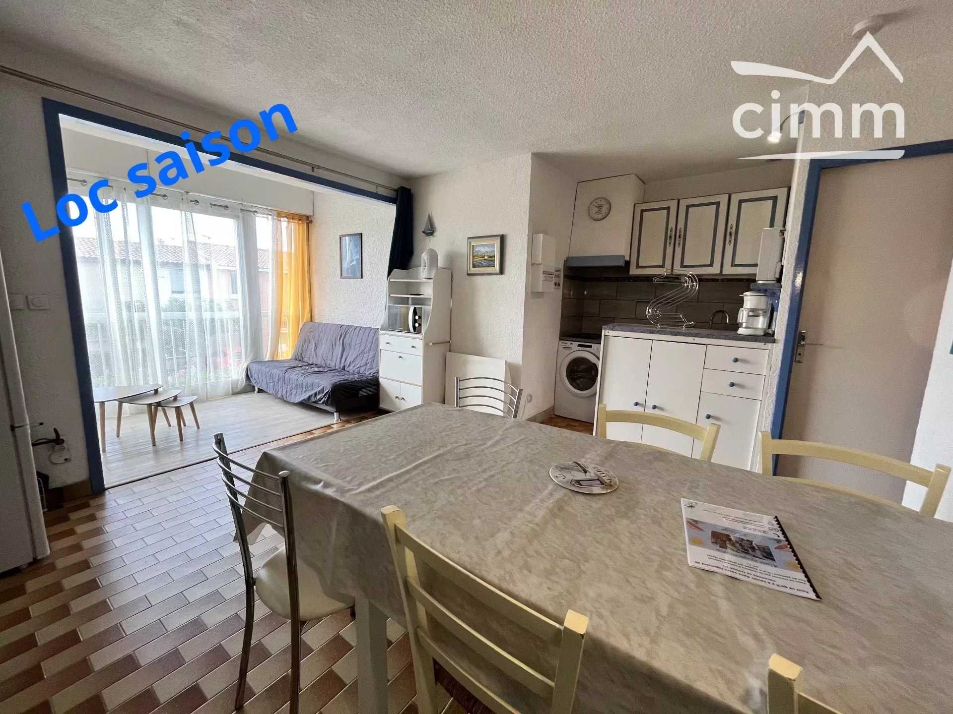 Condominium in Valras-Plage, Occitanie 11822755