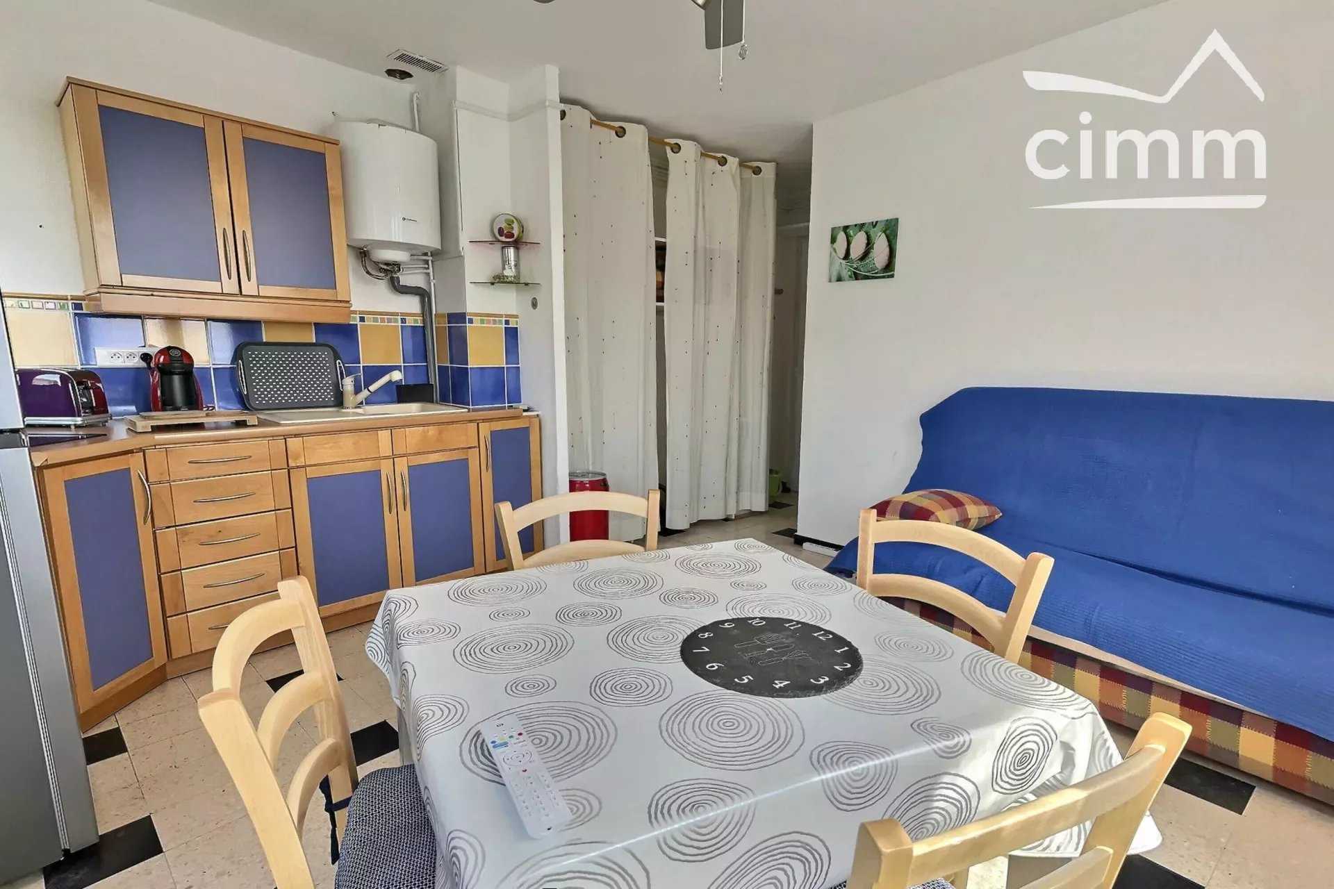 Condominium in Valras-Plage, Occitanië 11822756