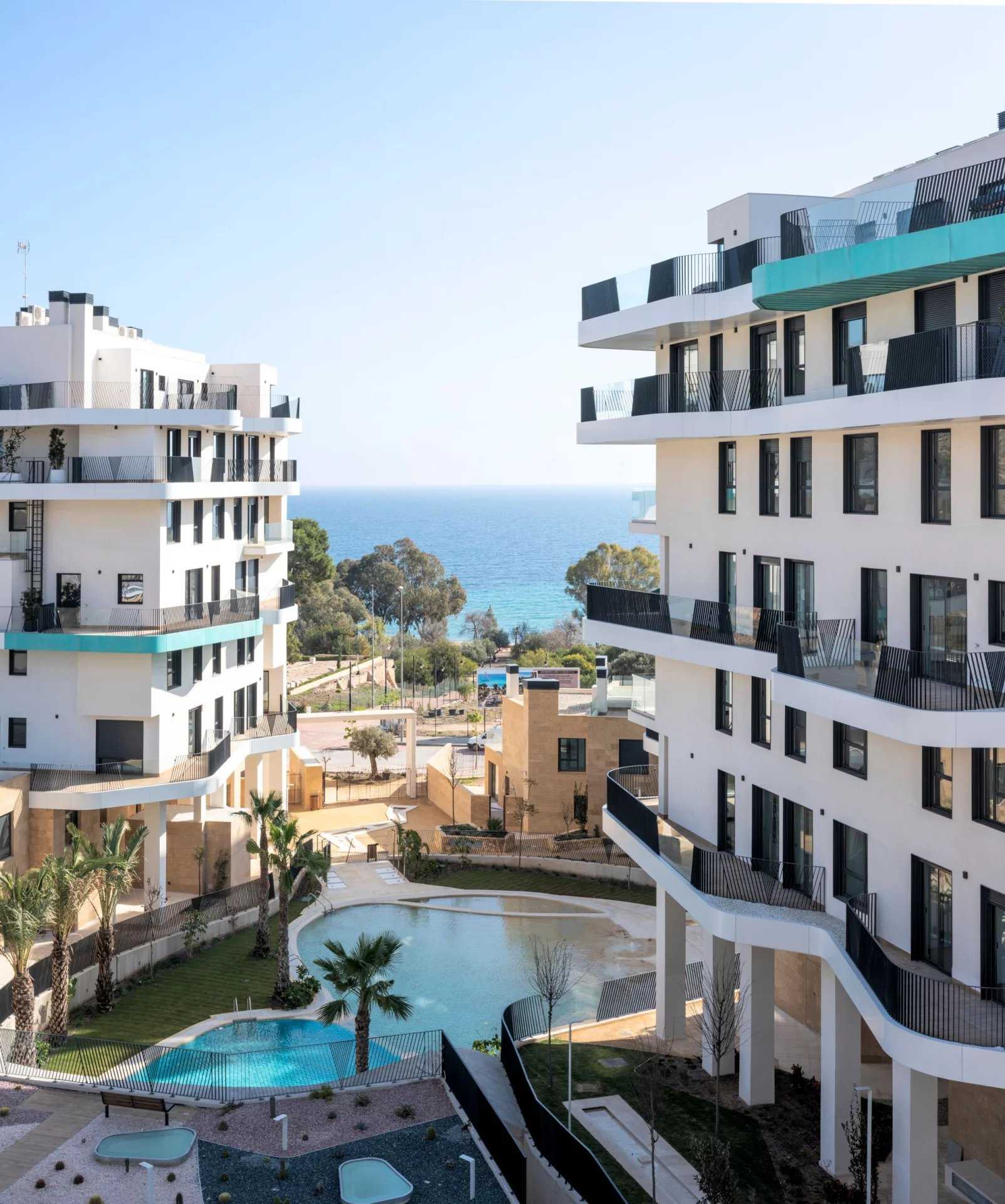 Condominium in Villajoyosa, Alicante 11822842