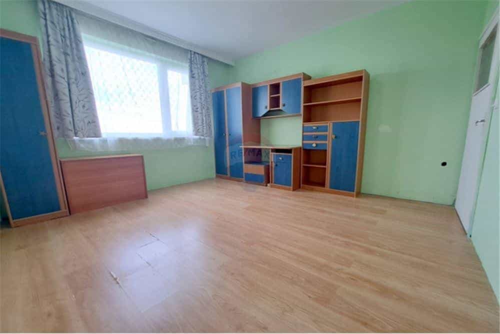 Condominium in Varna, Varna 11823207