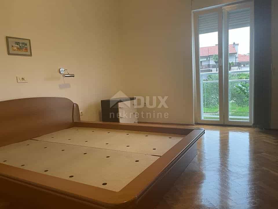 公寓 在 維斯科沃, 濱海邊疆區-山區祖帕尼婭 11823300