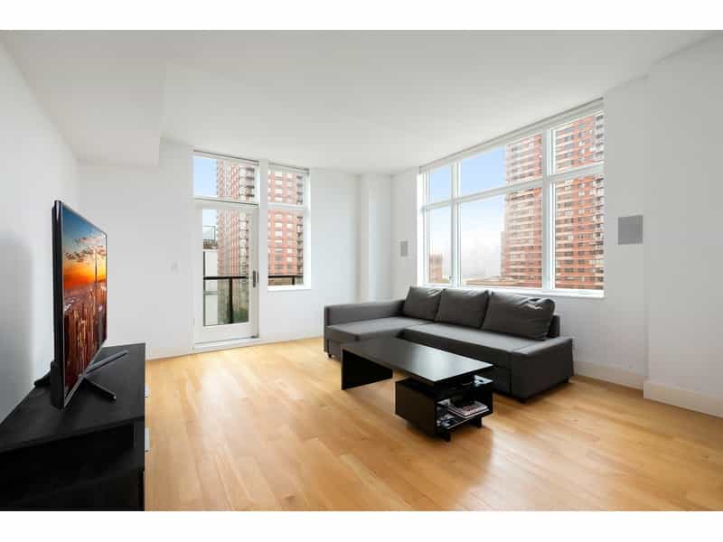 Condominium in Manhattan, New York 11823371