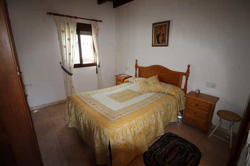 rumah dalam Nerja, Andalucía 11823908