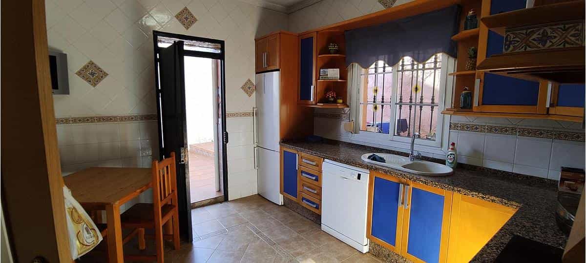 rumah dalam Benajarafe, Andalucía 11824012