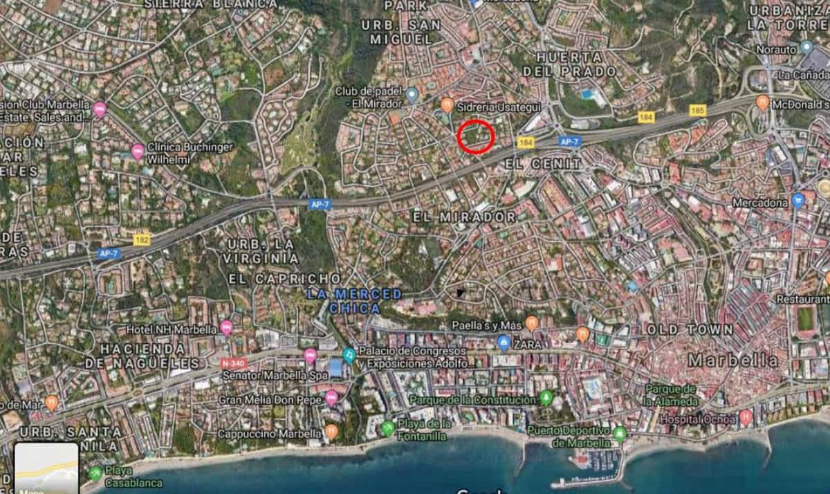 Land in Marbella, Andalusia 11824237