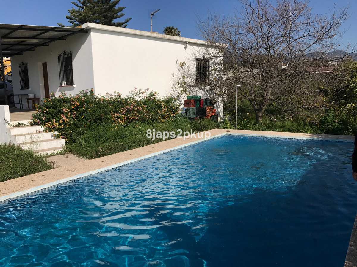 House in Estepona, Andalusia 11824486