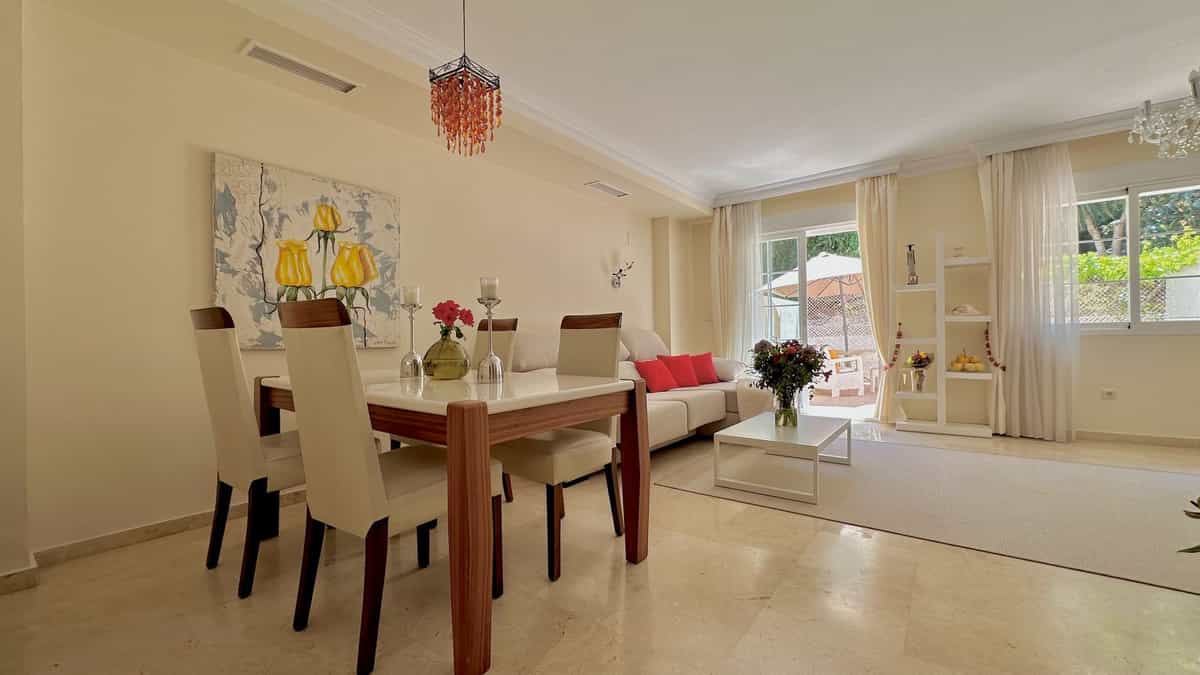Talo sisään Marbella, Andalusia 11825033