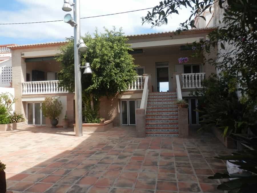 жилой дом в Олива, Валенсия 11825297