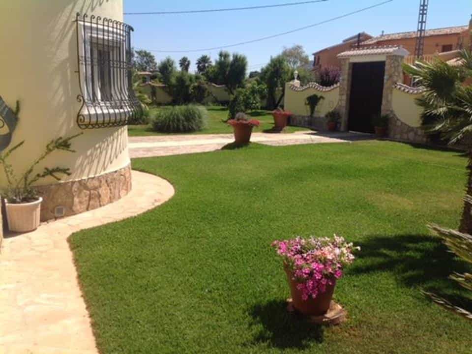 بيت في Pedreguer, Valencian Community 11825781