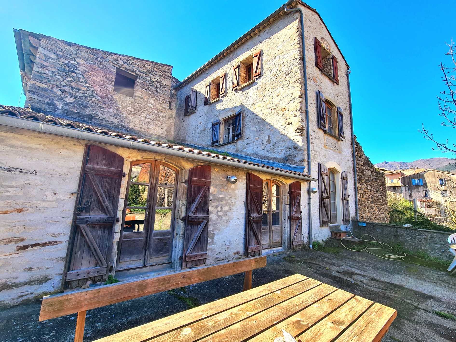 Casa nel La Tour-sur-Orb, Occitania 11826379