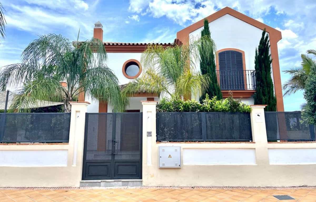 House in Marbella, Andalusia 11827957