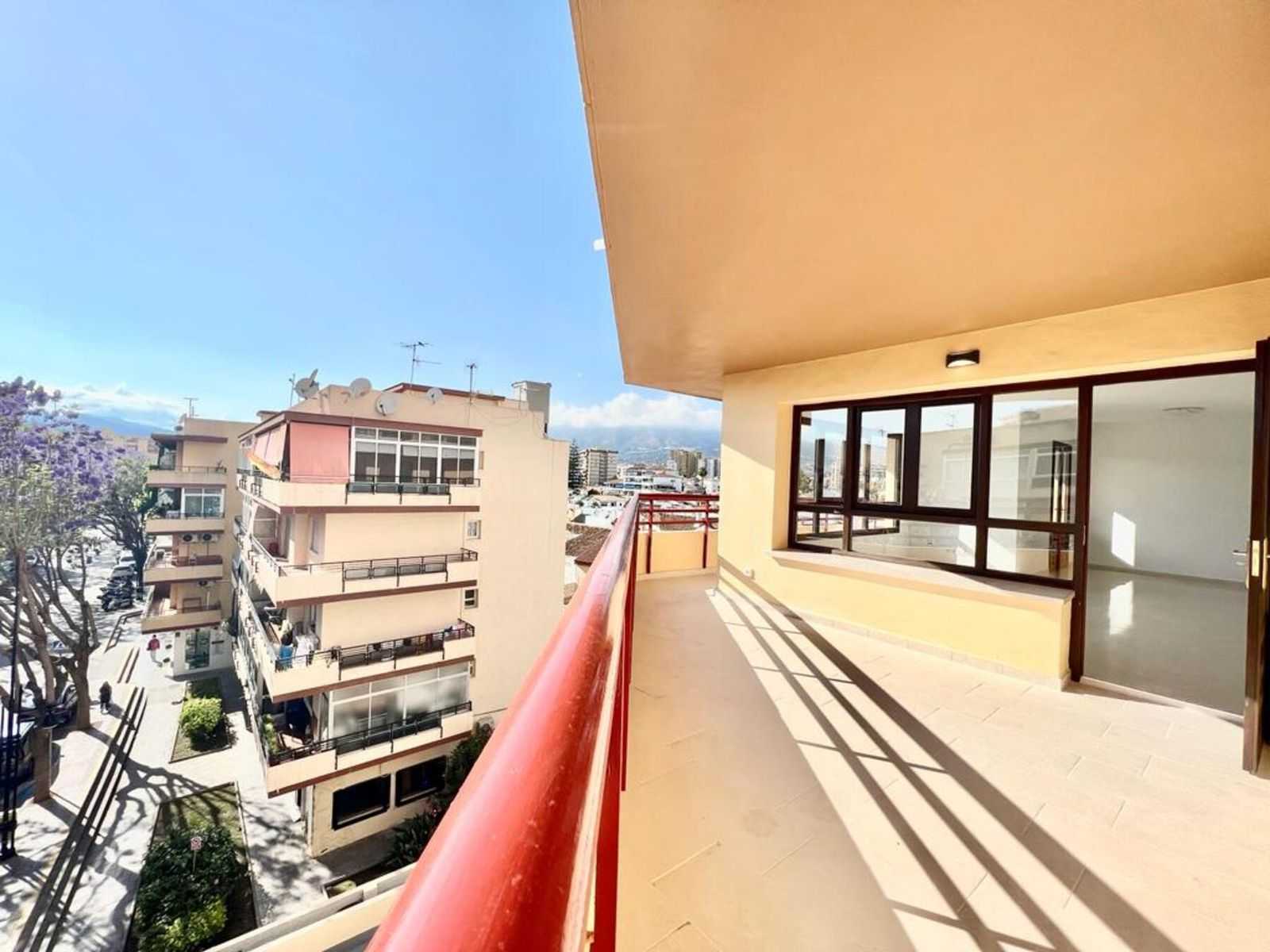 Condominium dans Fuengirola, Andalucía 11828050