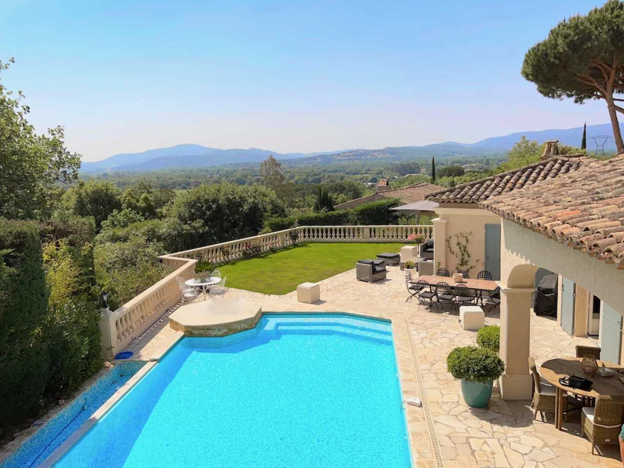 Rumah di Grimaud, Provence-Alpes-Cote d'Azur 11828088