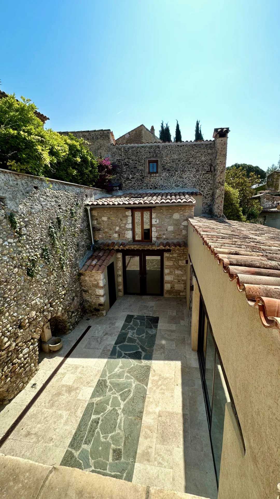 Huis in Cagnes-sur-Mer, Alpes-Maritimes 11828117