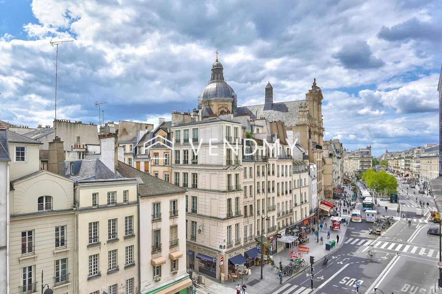 Condominium in Paris, Ile-de-France 11828125