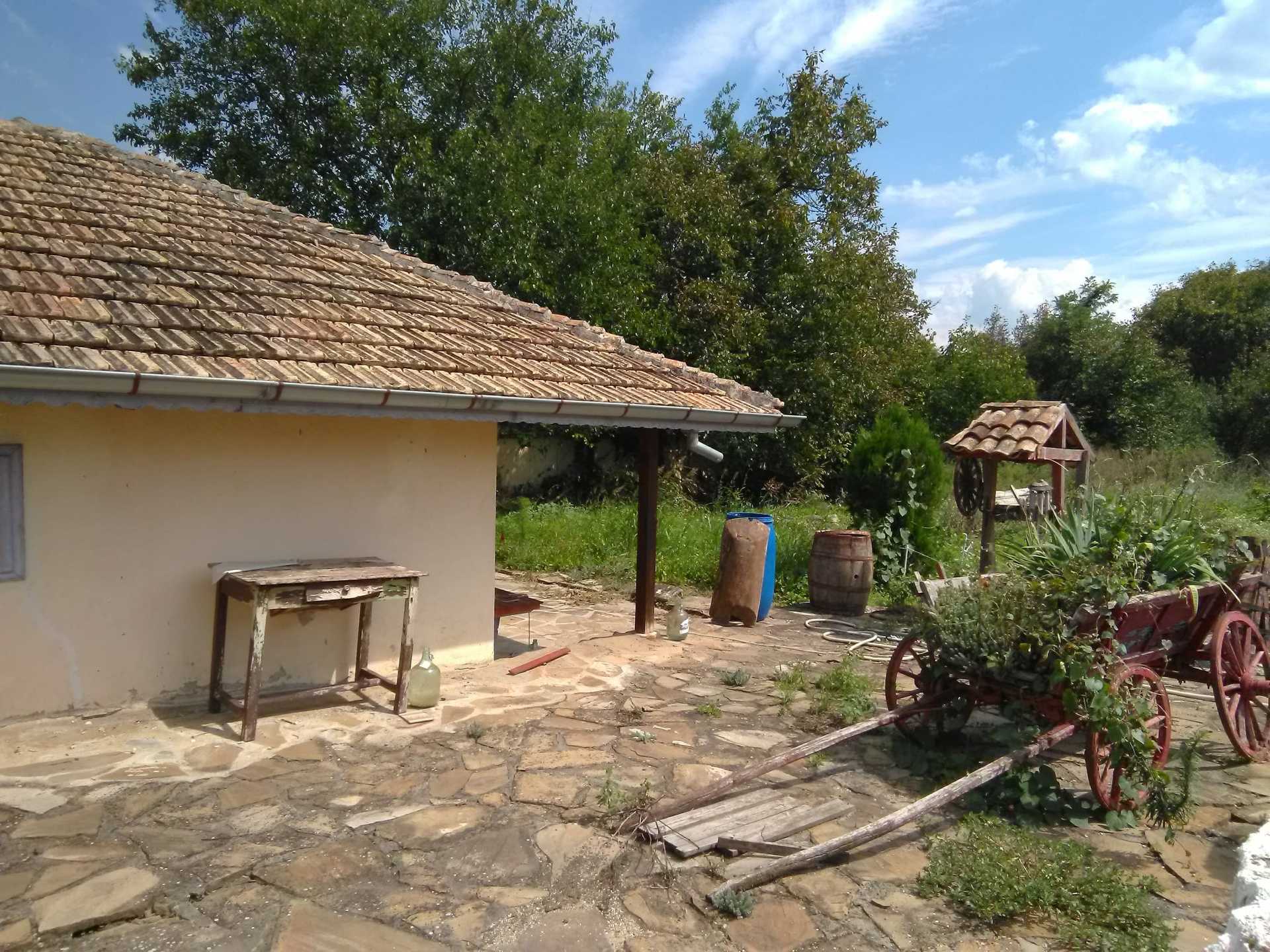 بيت في Sadina, Targovishte Province 11828267