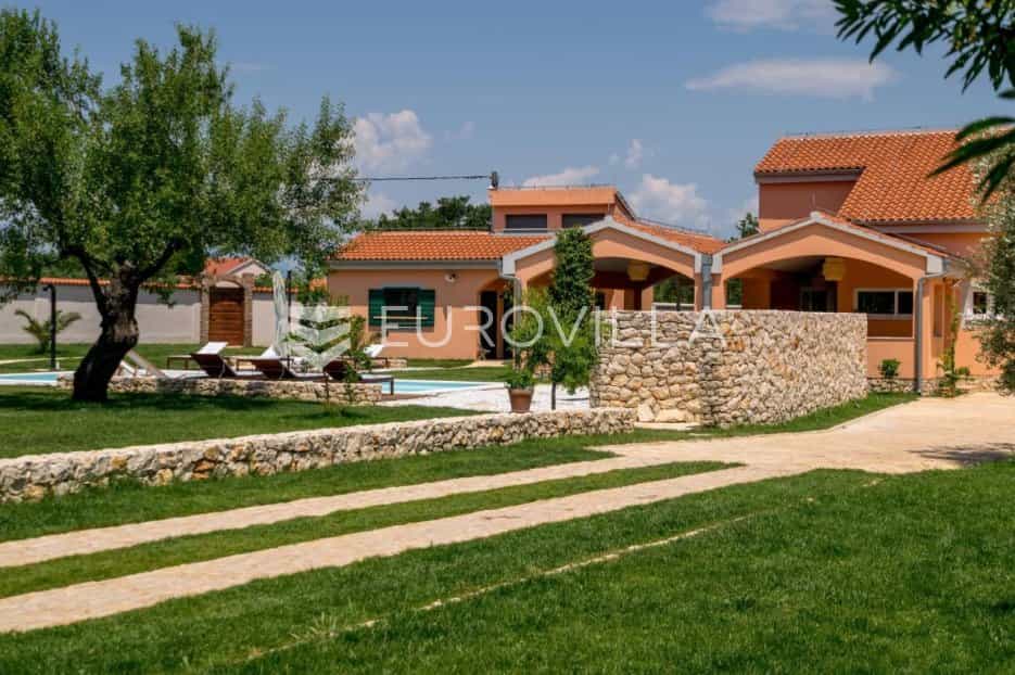 σπίτι σε Prkos, Zadarska županija 11828357