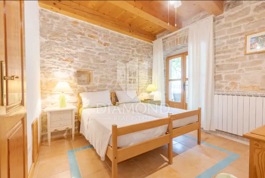 жилой дом в Krnica, Istria County 11828730