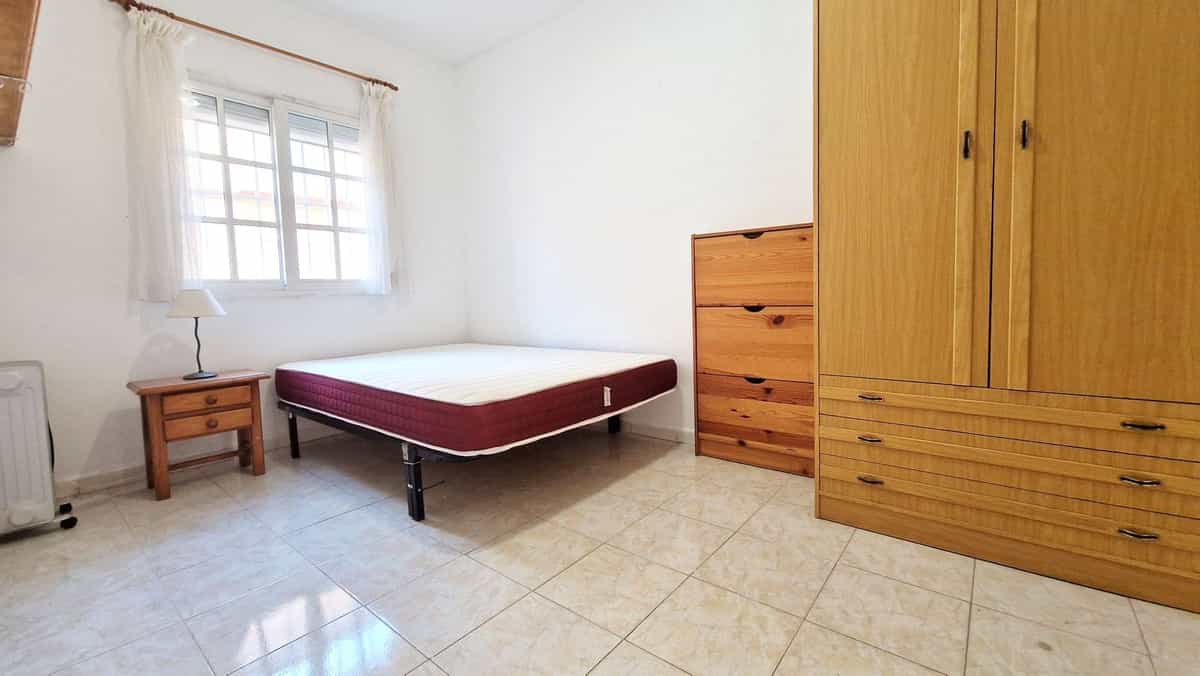 公寓 在 Fuengirola, Andalusia 11829015