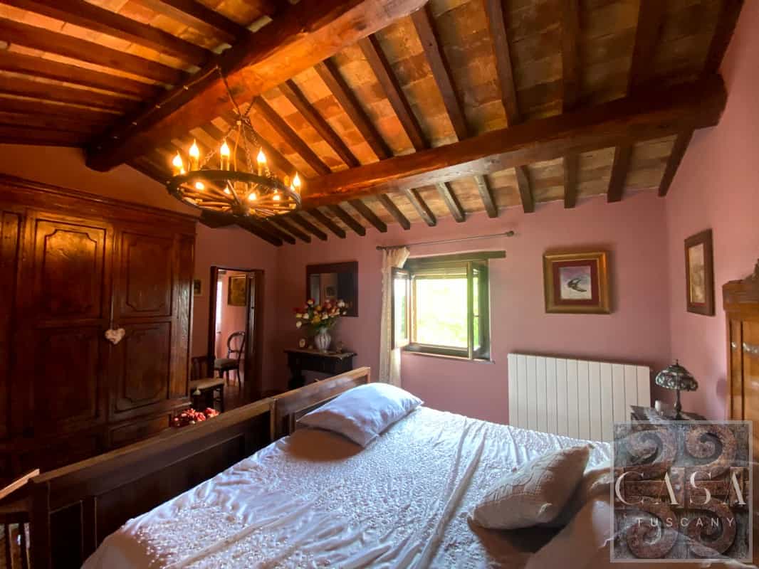 rumah dalam Cortona, Tuscany 11829514